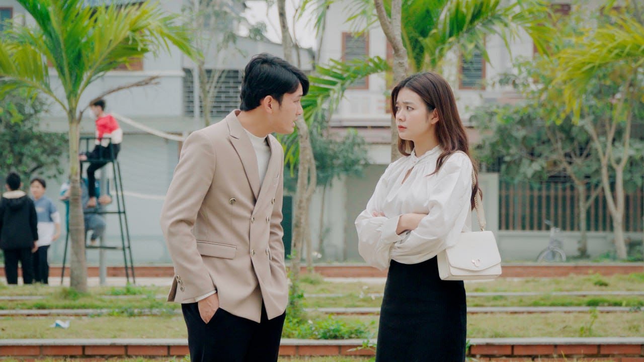 Chủ Tịch Đi Họp Lớp Gặp Lại Người Yêu Cũ Bị Trộn Thức Ăn Thừa Để Trả Thù Và Cái Kết-Tập Full