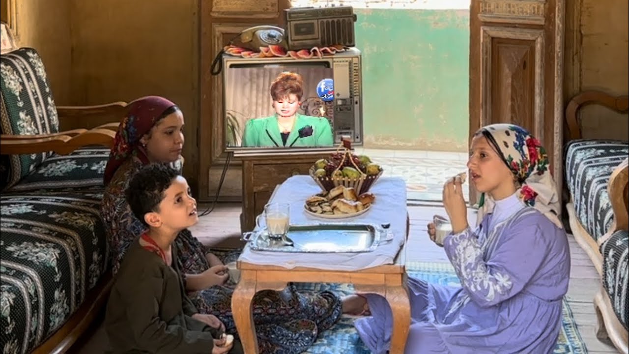 يوم من الثمنينات 🤌لما التلفزيون كان يفتح وقفل بمعاد👌 وحموكشه استحمي في الطشت ونام في الناموسيه 🥹