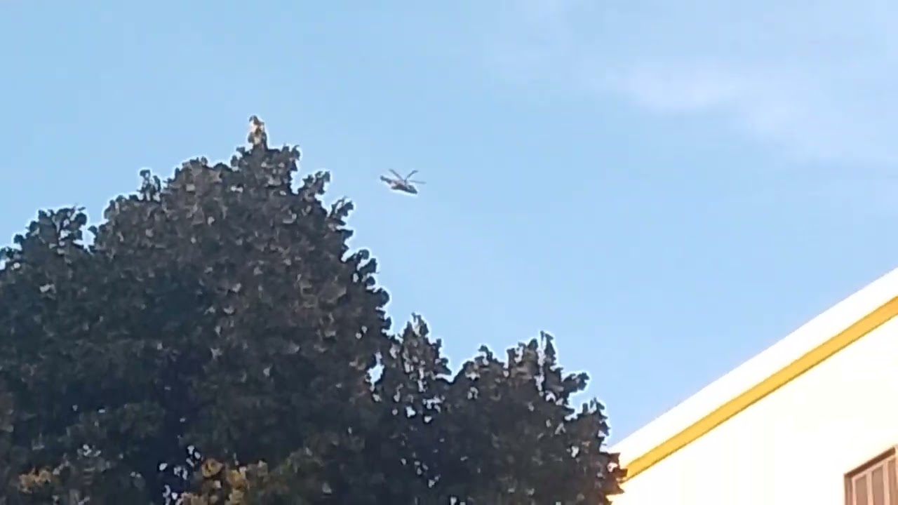 SH-90A MARINA MILITARE in sorvolo alla spezia, zona Favaro, SP