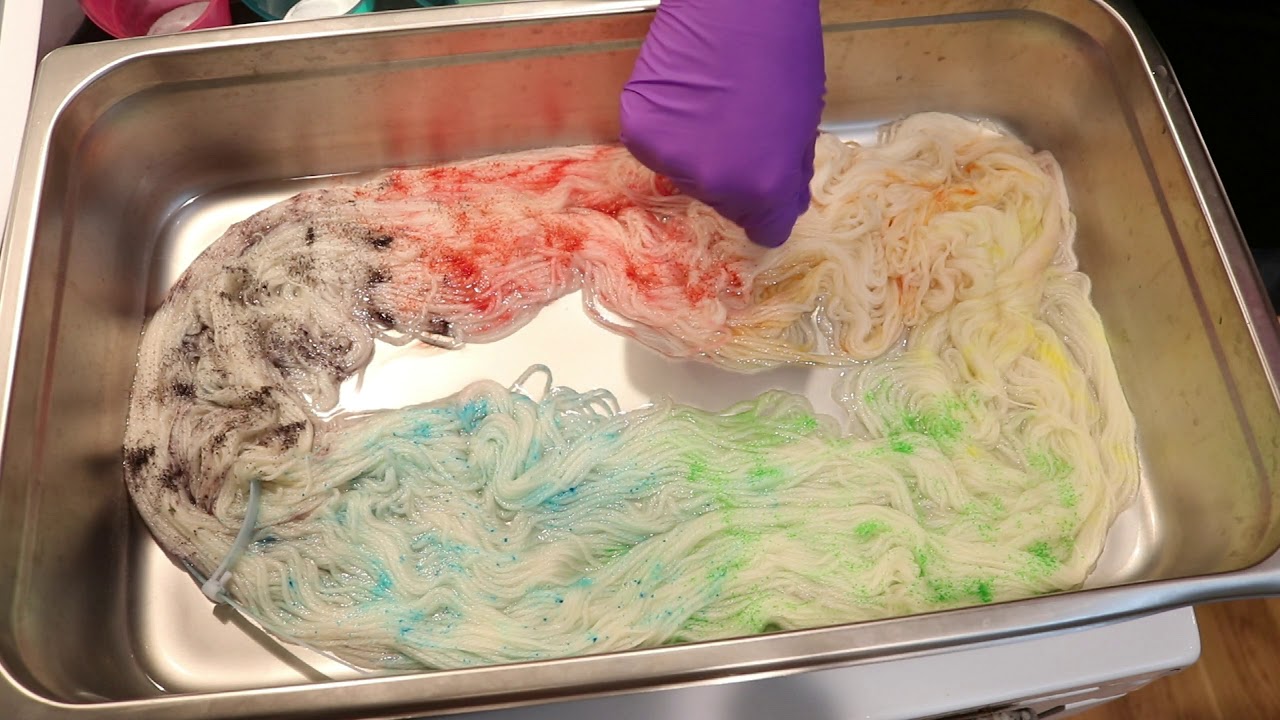 Dyepot Weekly #109 - Rainbow Speckled Yarn; Low Immersion Dyeing with KoolAid