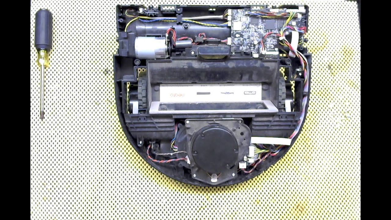 Neato D4 Vacuum Broken Latch Repair
