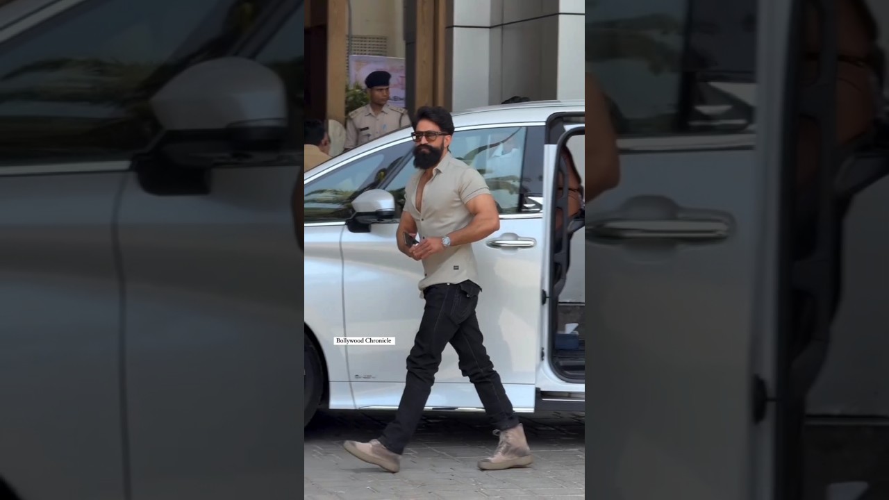 Yash at Mumbai airport #yash #toxic #kgf #kgf2 #kgfchapter2 #fashion #outfits #menswear #yashfans