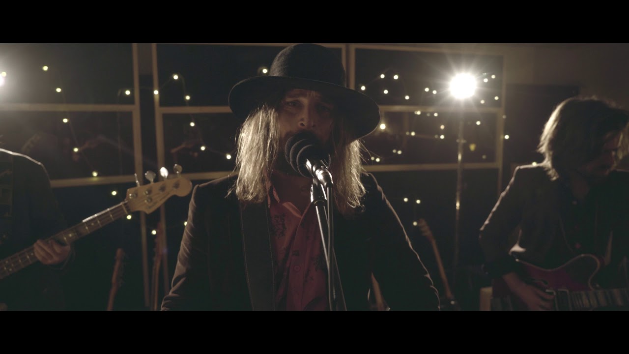 RIVERBOY - A RIDDLE IN A POCKET (LIVE SESSION)