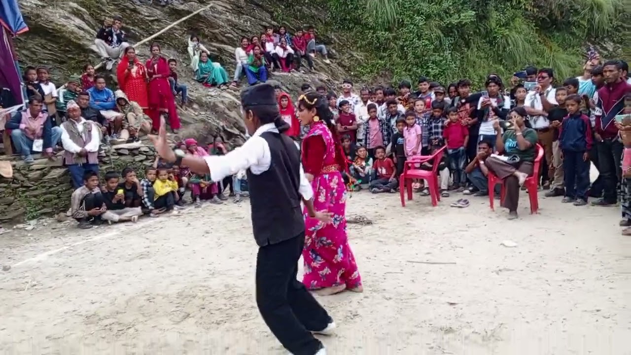 एकदमै दमदार नाचँ अन्तिमसम्म हेरेर प्रतिक्रिया दिन  नबिर्सनुहोला।