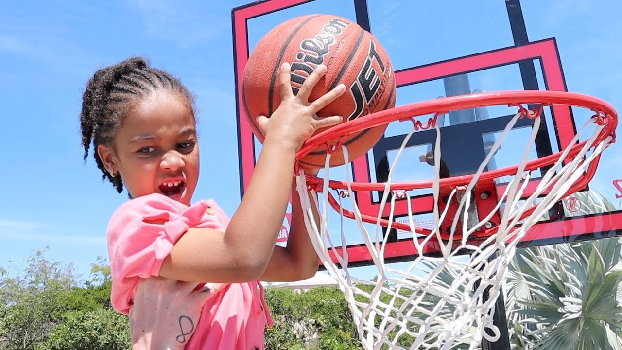 Cali's First Slam Dunk!! FamousTubeKIDS