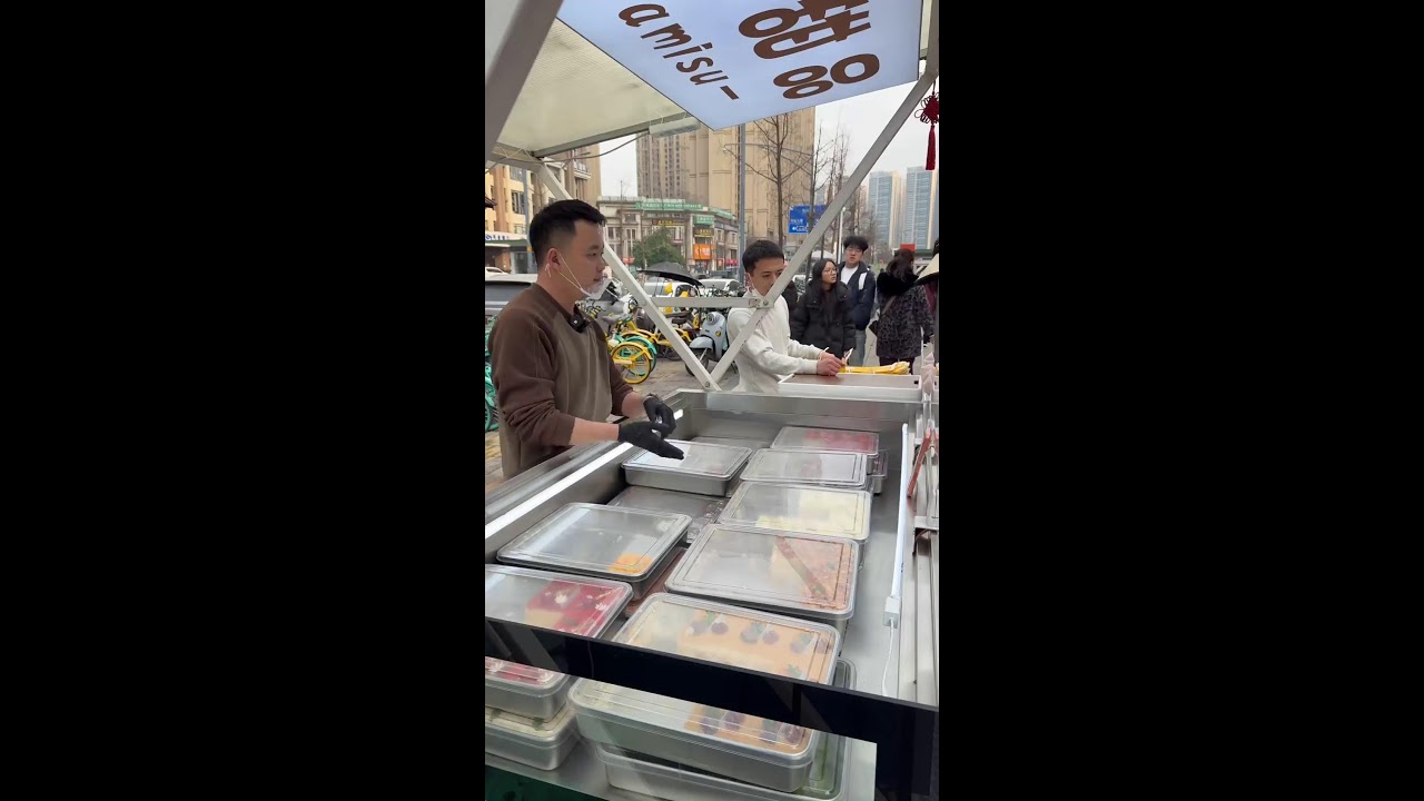 FOOD LIVE