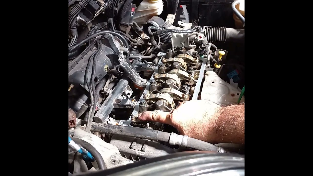 Como regular válvulas Fiat Qubo motor peugeot  1.4 8 v  limpieza de cuerpo mariposa y sensor map