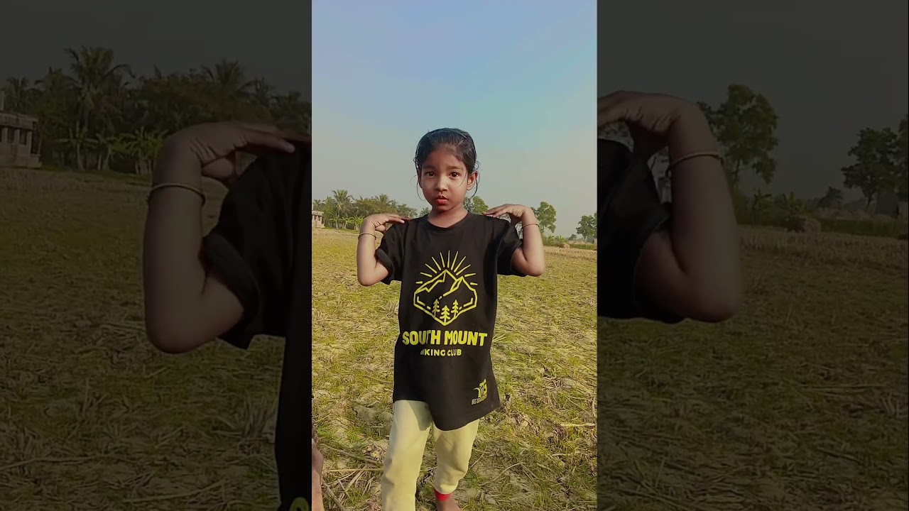 আমায় দেখে হঠাৎ এমন চমকে ওঠার মানে 🥰