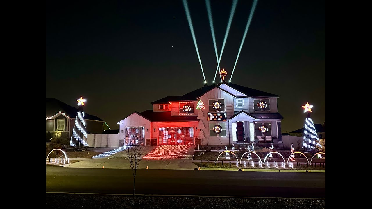 Candy Cane Lane | SIA | Epic Synchronized Christmas Light Show | A Very Merry Meridian 2024
