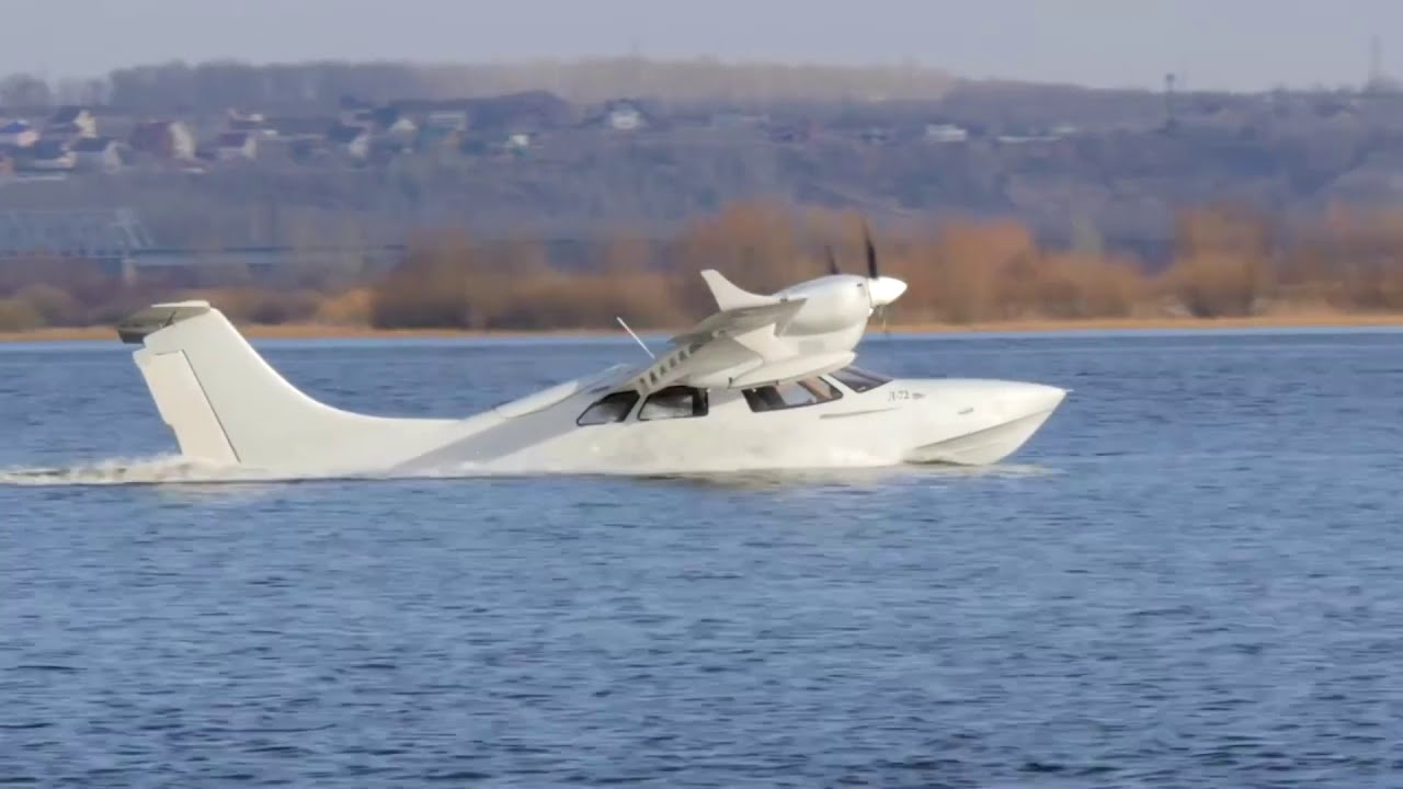 L 72 New 6 seat amphibian water tests