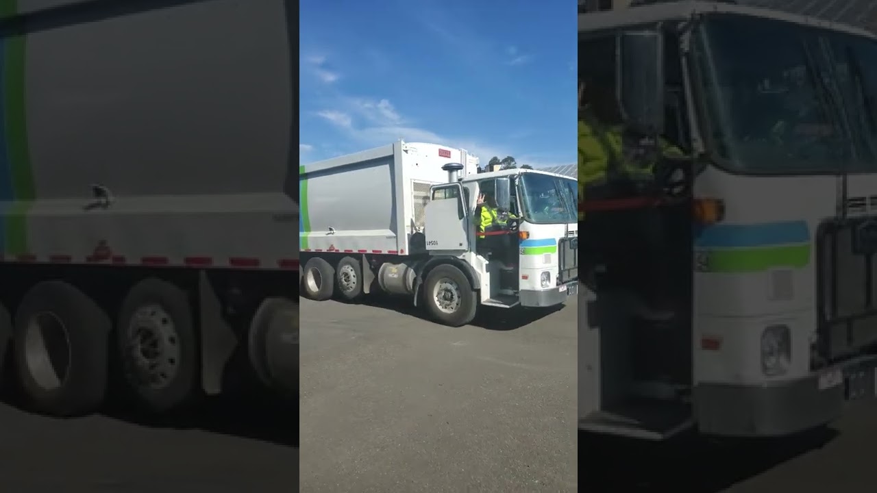 10541 Heil Rear Loader! GARBAGE TRUCK! #shorts