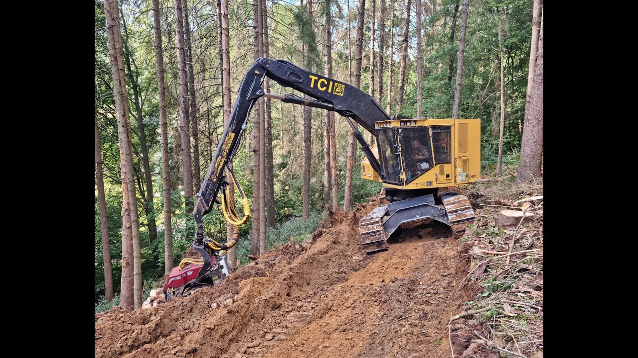 🌲TCI LH822D • Canadianloggers • LoggingExtrem • Wegebau • HarvesterAction • road construction🌲