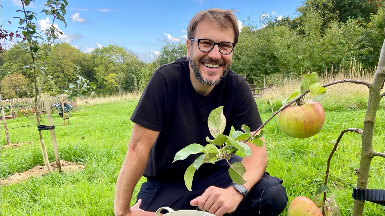 Adding Ecoworm Soil Extract For Fruit Trees