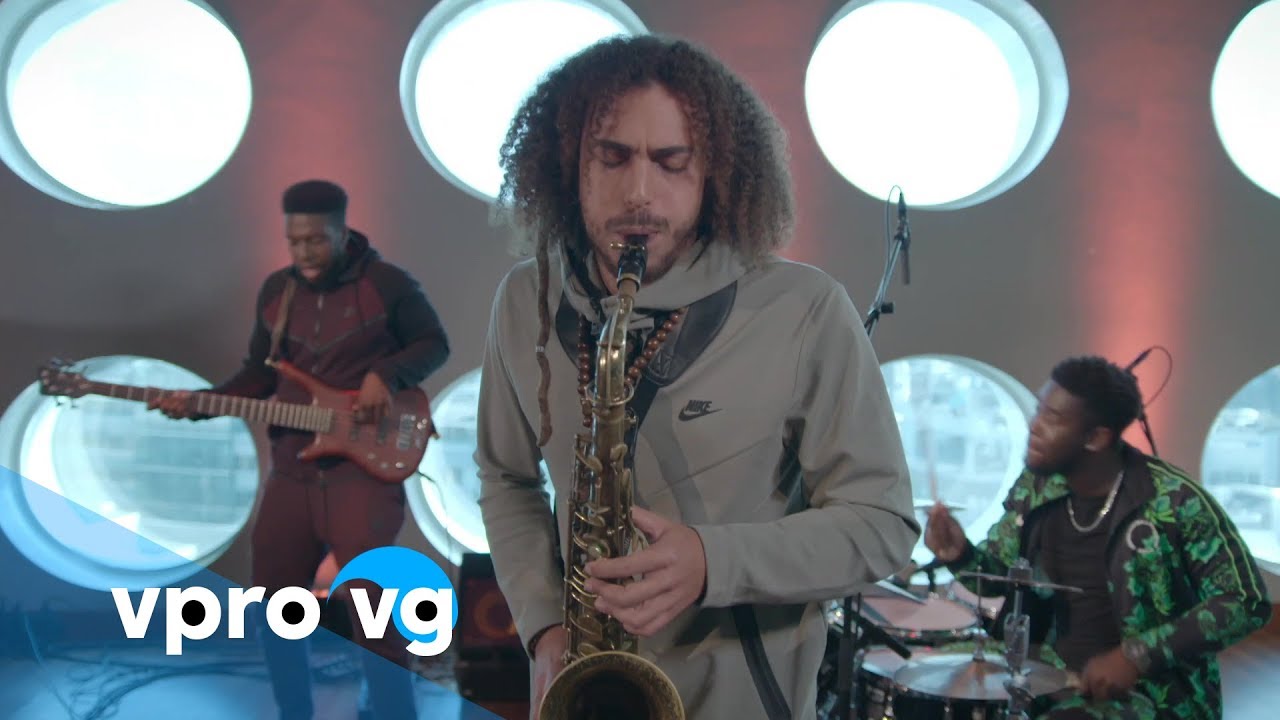 Ezra Collective - Juan Pablo (live @TivoliVredenburg Utrecht)