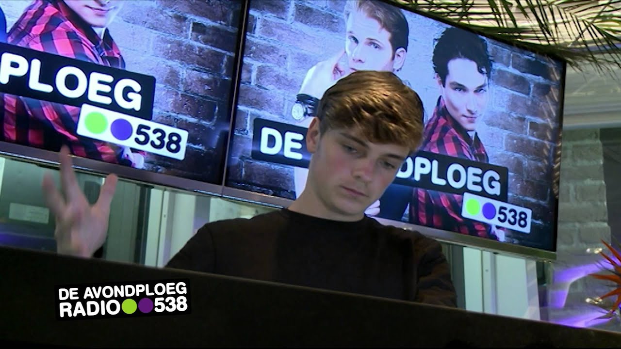 Martin Garrix live bij De Avondploeg