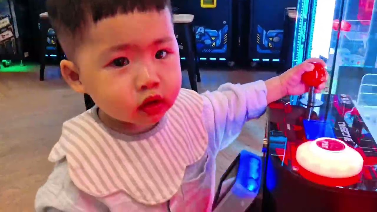 Một ngày chơi game ở Tiến Bộ Plaza 4.2.26