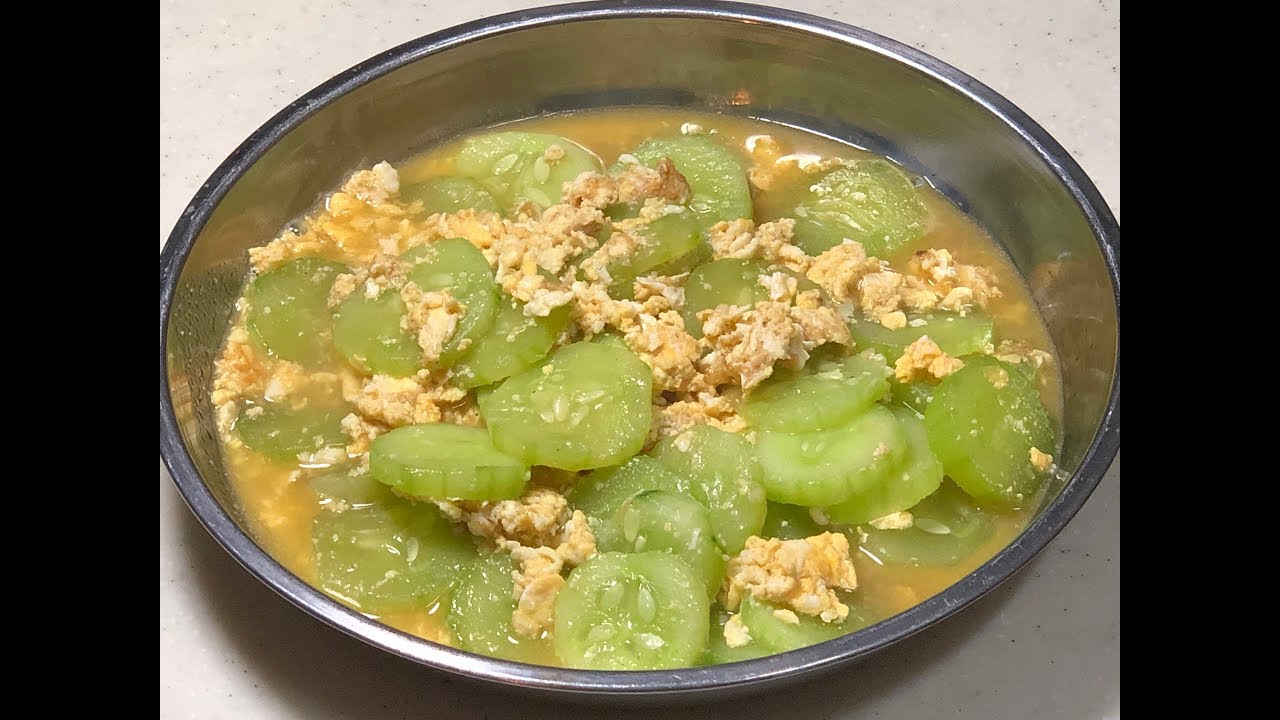 Cucumber - stir fry cucumber with eggs 青瓜炒蛋