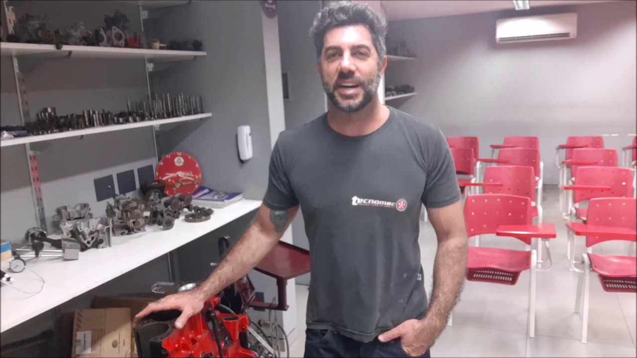 Preparação de motores. Como verificar a distância entre válvulas e pistões.