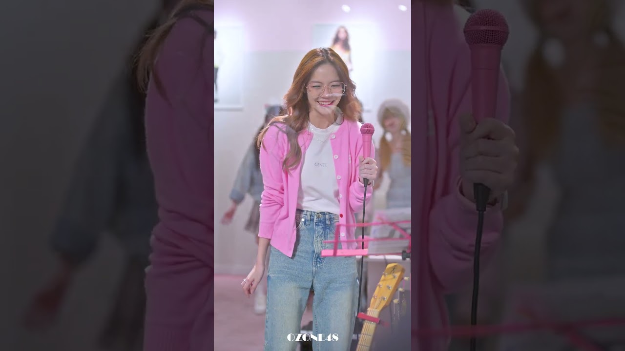 [4K60p] Satchan Sawitchaya - มากมาย @ H&M Music Studio | Central World 160369