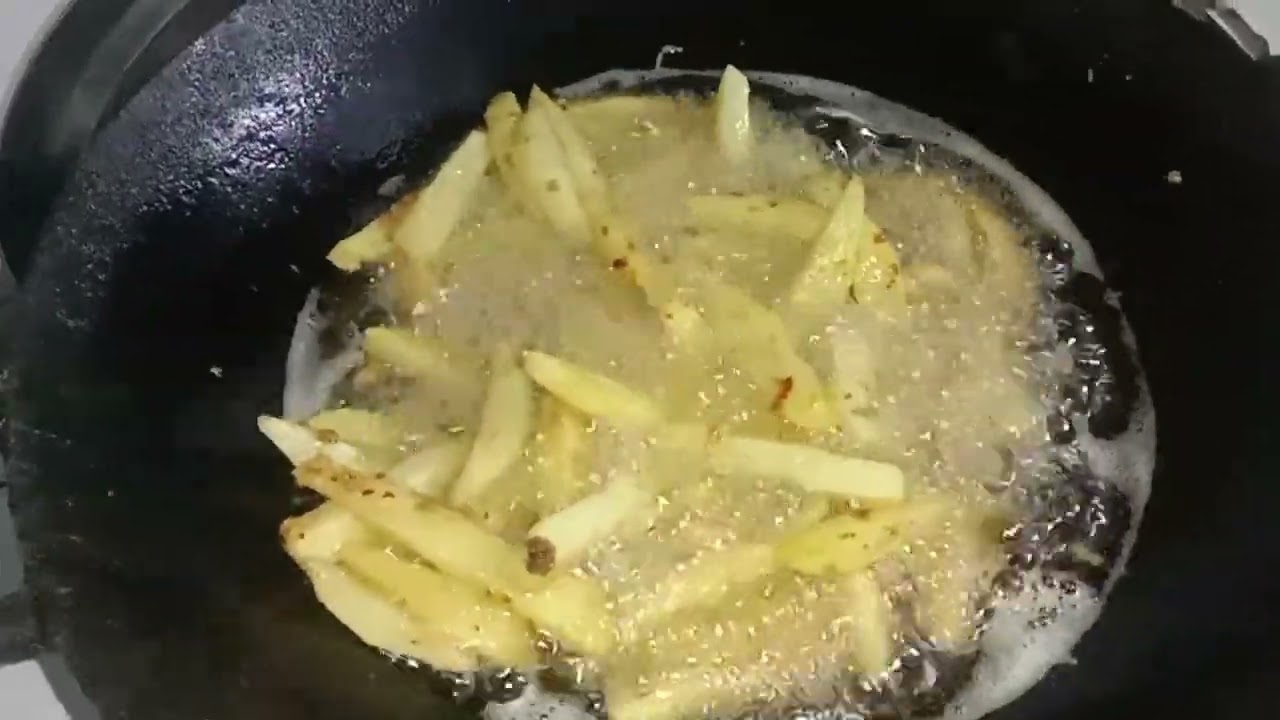Alu mogry bannye 🤭🤭🤭|nand ka muh ban gya 