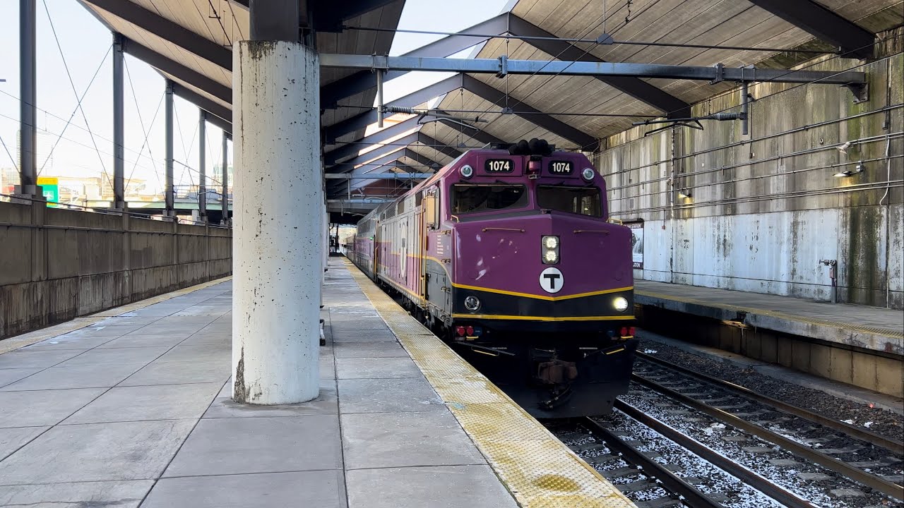 MBTA Commuter Rail & Amtrak Trains @ Back Bay Station