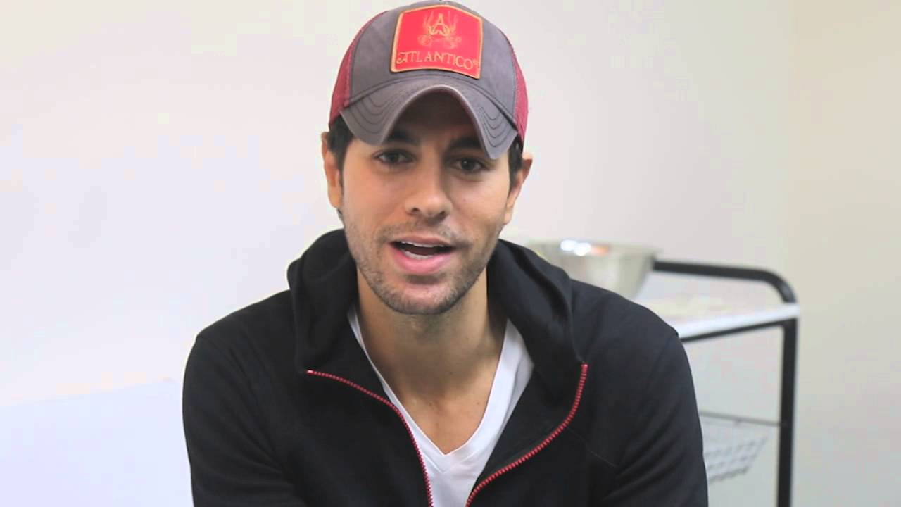 Saludo de Enrique Iglesias a Fm88 Radioactiva