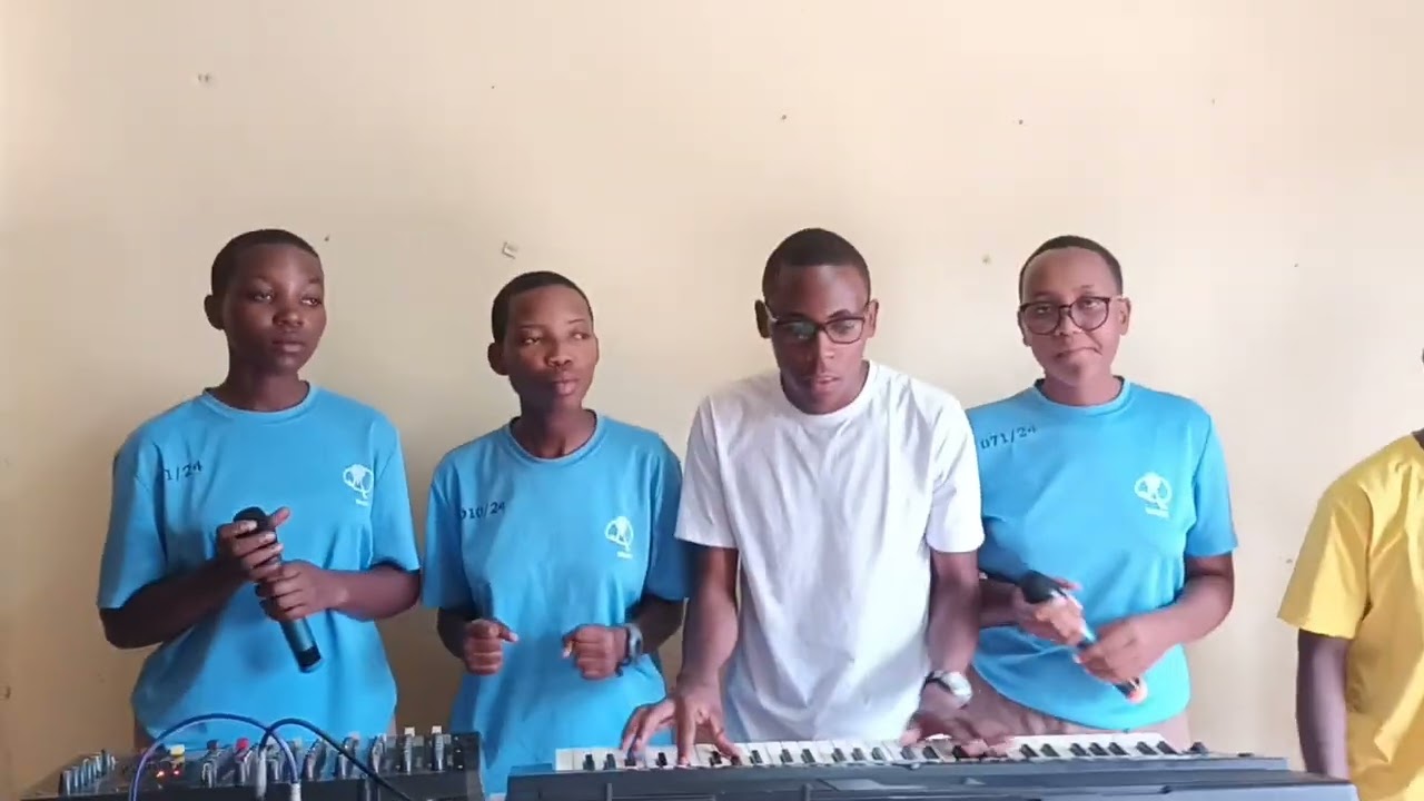 Hahirwa ababa mu nzu yawe by Rwabuye Ministries Choir