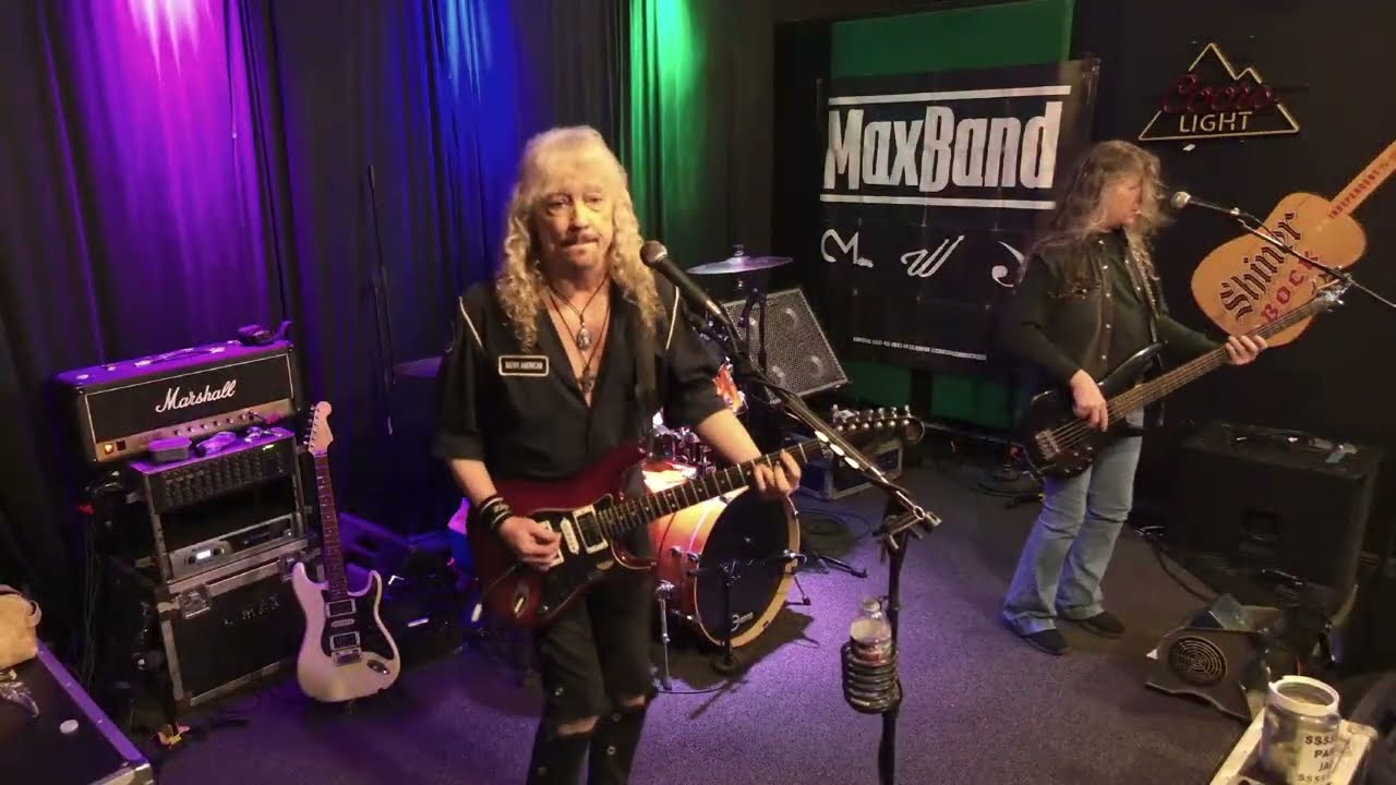 Chris Max Band - Rebel Yell