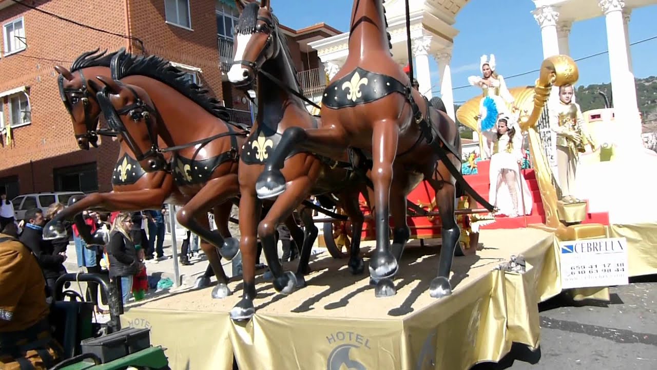 Carnaval Cebreros 12: Carrera hacia la fantasía