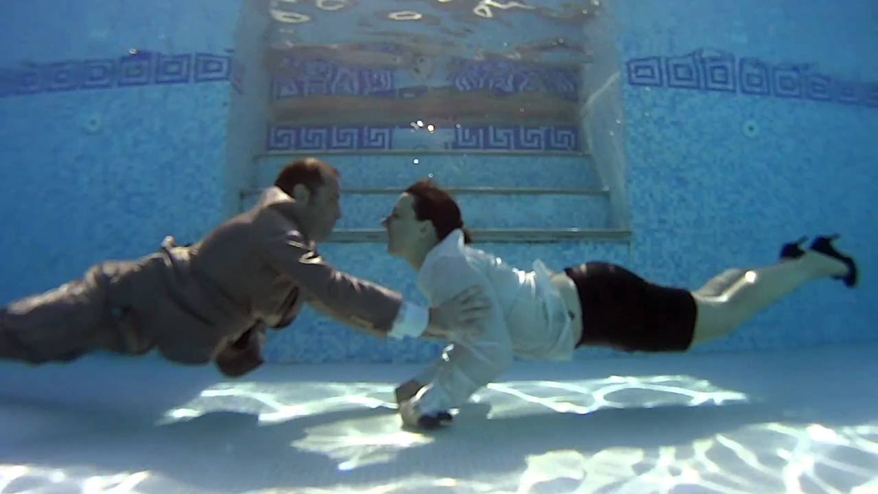 couple underwater wetlook