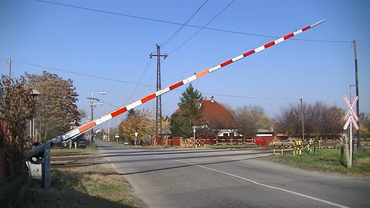 Spoorwegovergang Orosháza (H) // Railroad crossing // Vasúti átjáró