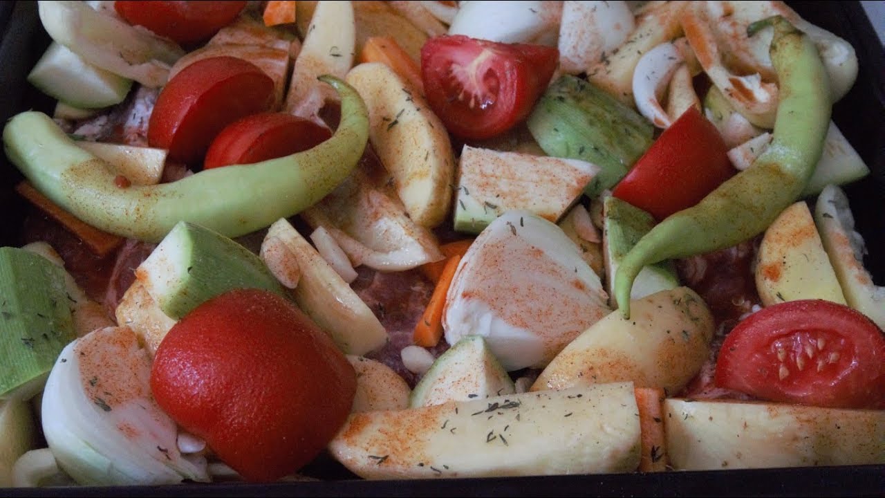 ОВОЩИ С МЯСОМ В ДУХОВКЕ. Идея обеда.
