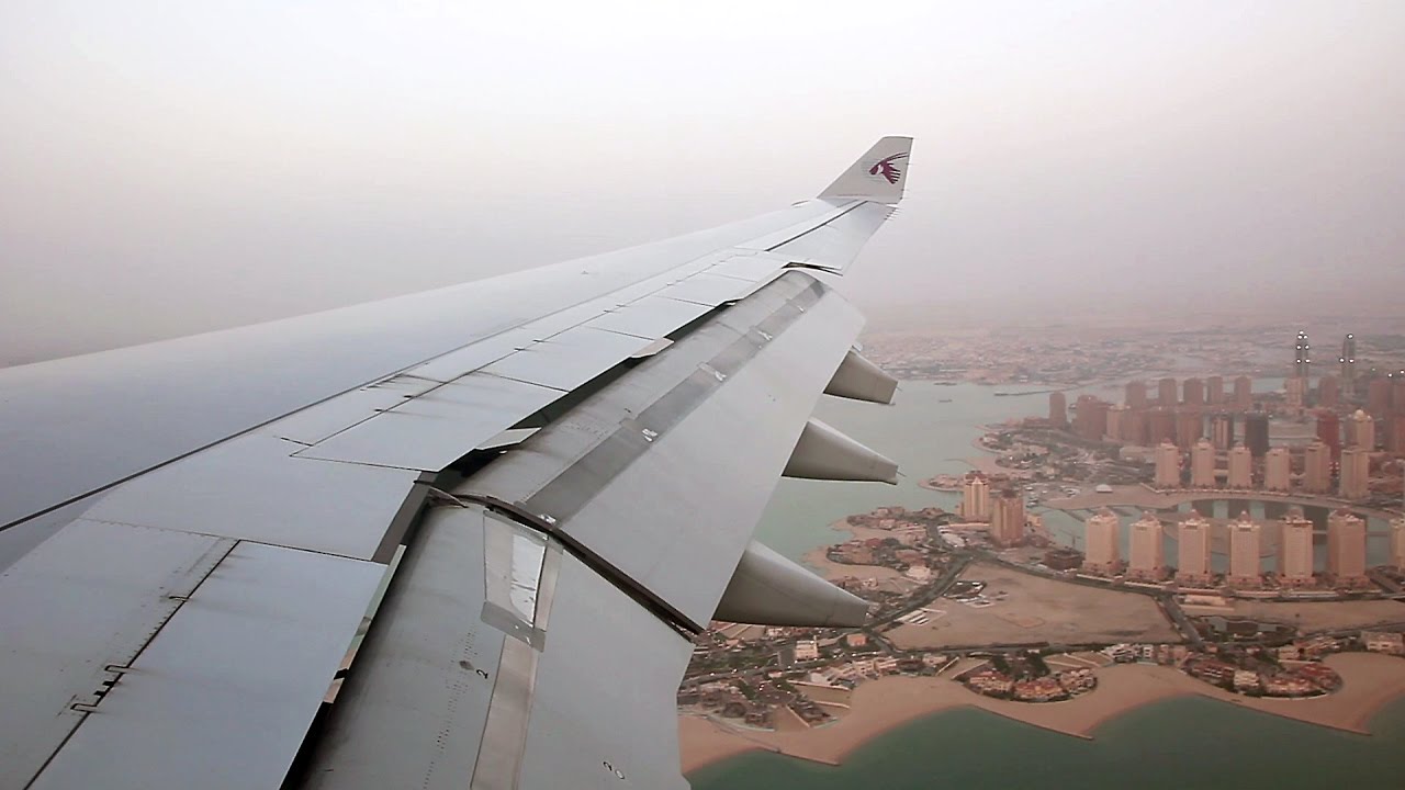 Qatar Airways A330-300 landing in DOHA (A7-AEG)