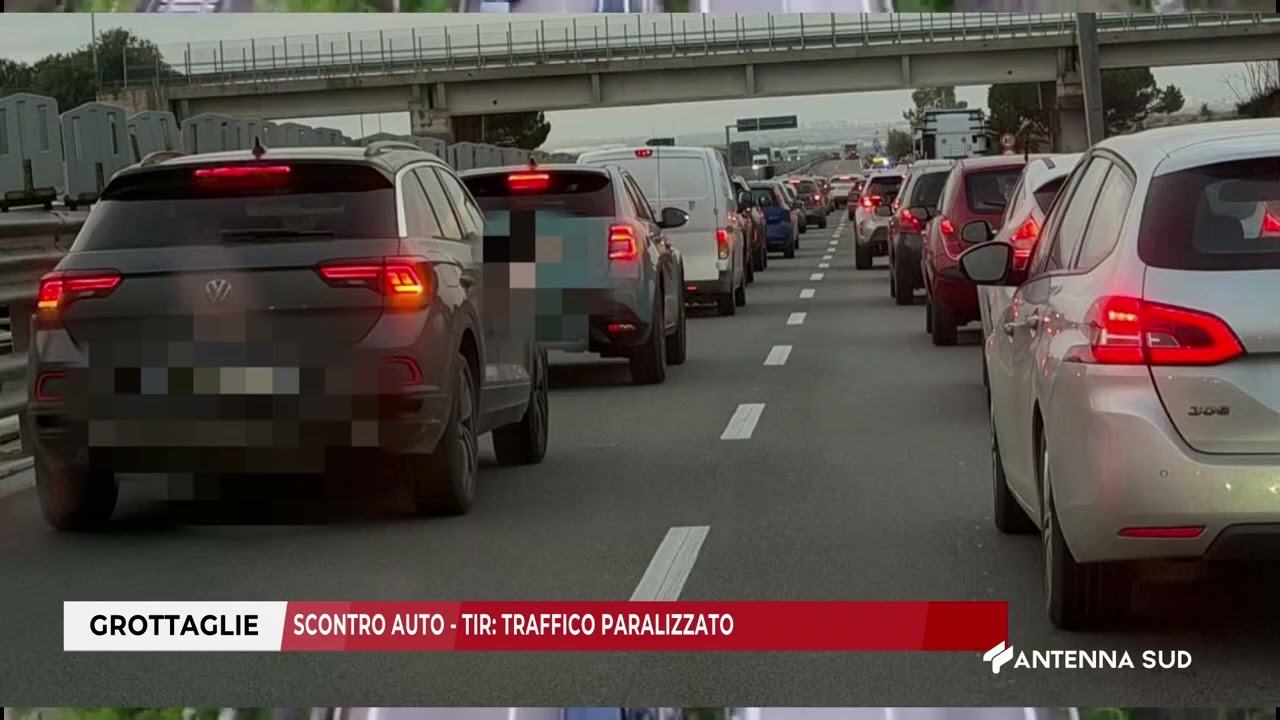 07 GENNAIO 2026 - GROTTAGLIE(TA) -SCONTRO AUTO - TIR: TRAFFICO PARALIZZATO