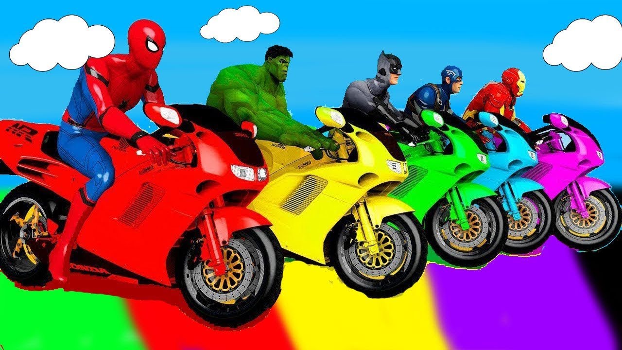الأبطال الخارقين على القضبان دوامة قمع جسر 🏍️🐱‍SPIDER MAN!on Motorcycle in Spiral Bridge Stunt Rid