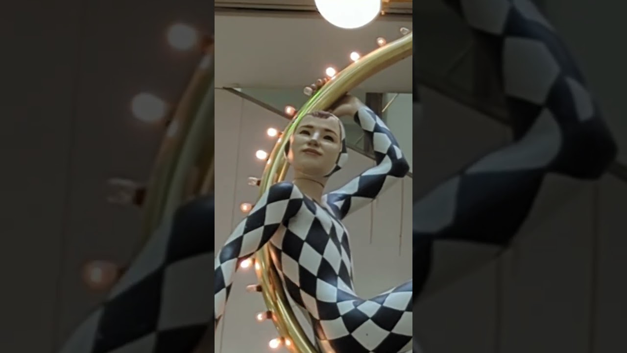 野田市　イオンノア店　カラクリ時計の電飾とカラクリが動きました。