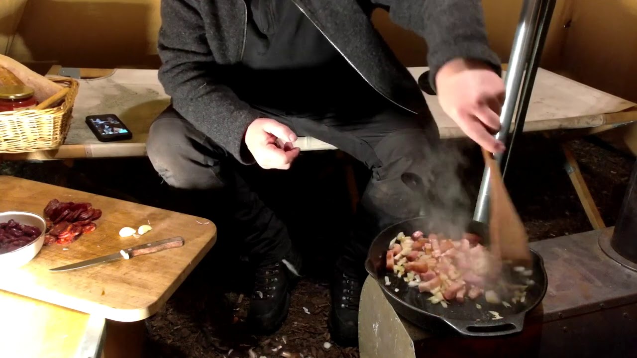 Bohnen im Tentipi - Ein leckeres Abendessen auf dem Zeltofen - Jurtenland