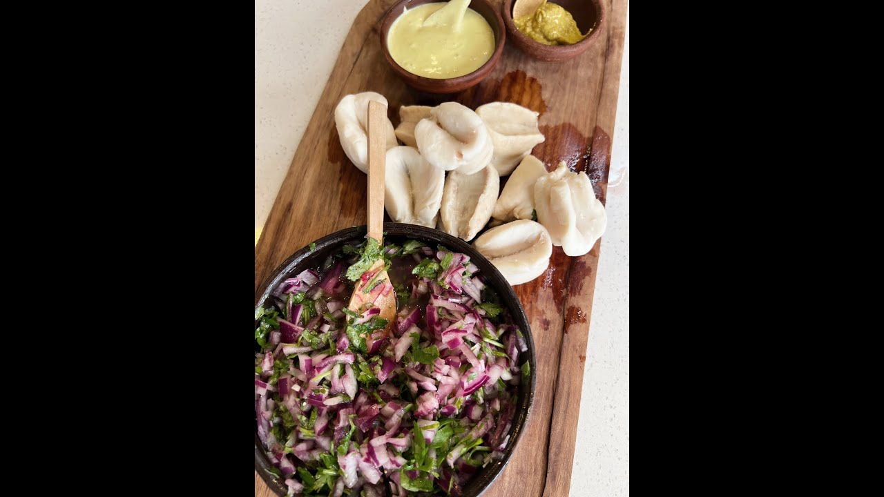 Locos con salsa verde y mayonesa casera