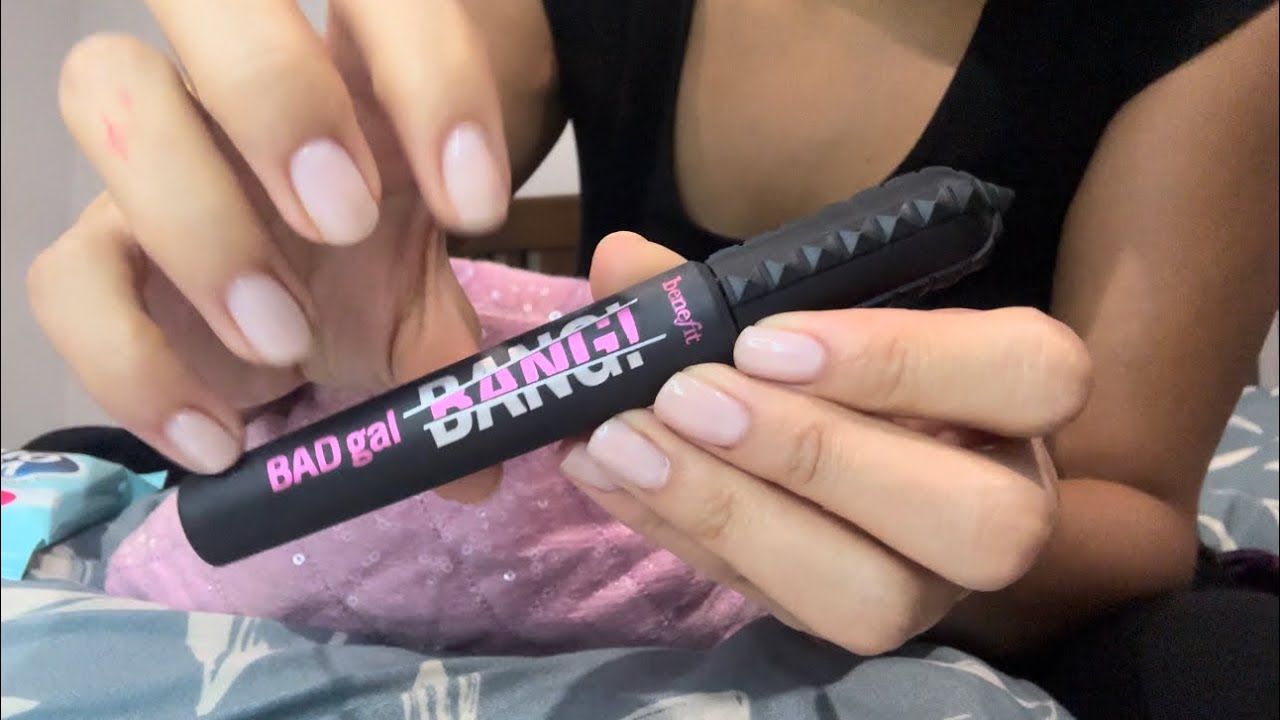 ASMR Rummaging through my makeup bag 💄🎀 - tapping, lid sounds, cleaning 🧼 No Talking 💤