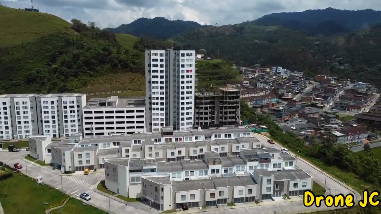 Barrios Minitas, Cumbre, Manizales - Caldas / Colombia. Diferentes Vuelos con Drone. 17 Febrero 2023