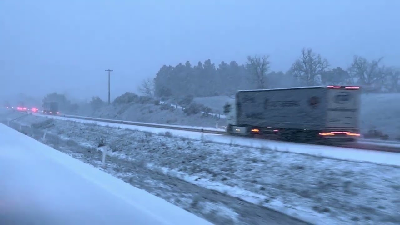 • O CLIMA FICOU TENSO EM PORTUGAL MUITA NEVE