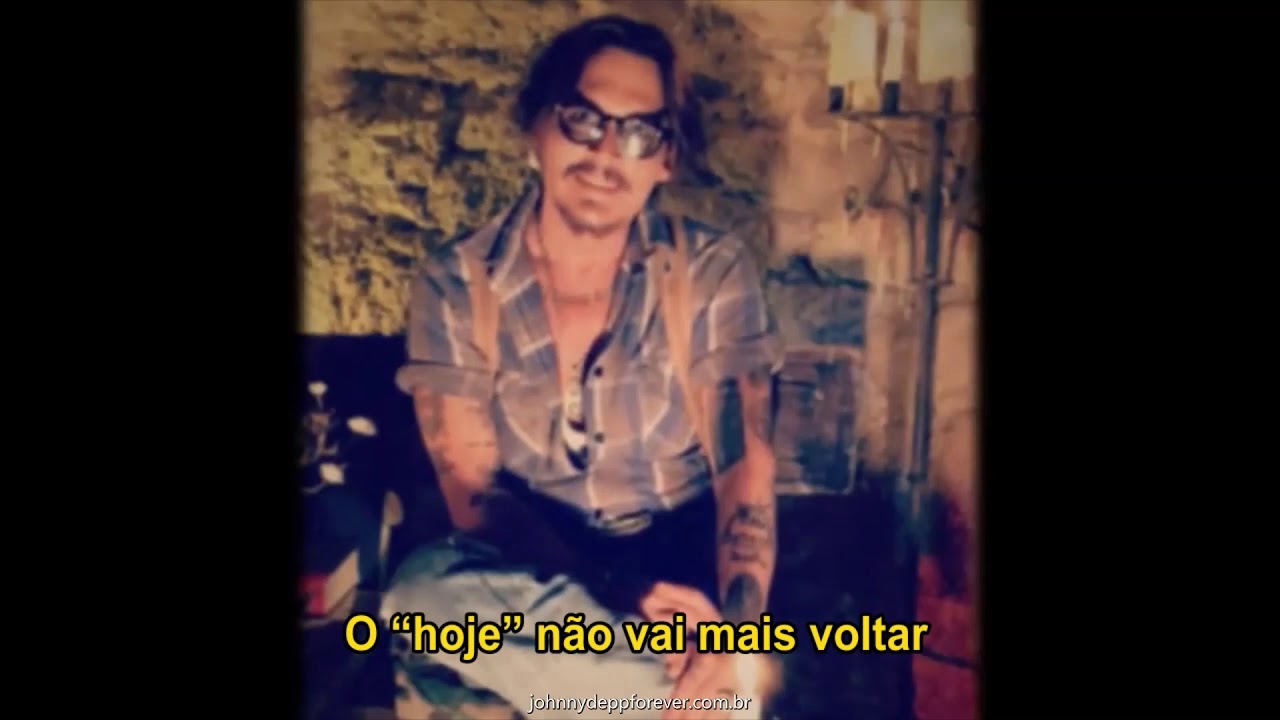 Johnny Depp posta seu primeiro v&iacute;deo no Instagram e Facebook