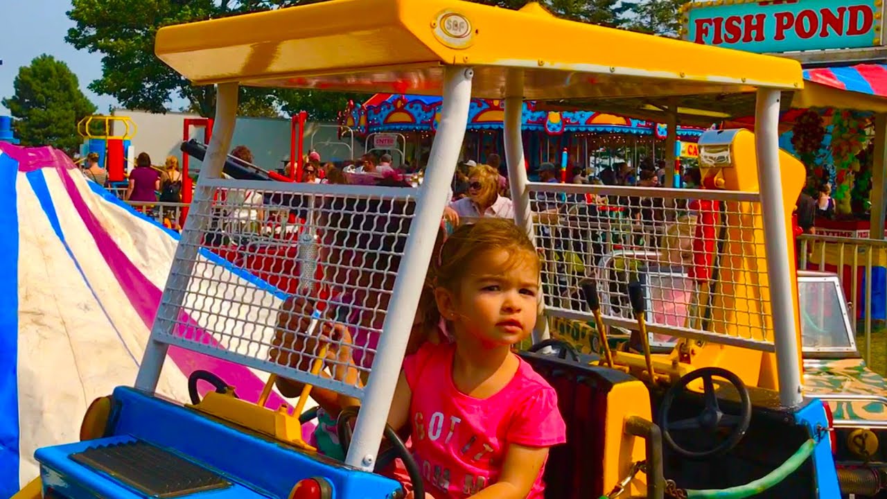 Amusement Park - 2 Sisters Super Fun Time - Excavator Carousel Ride