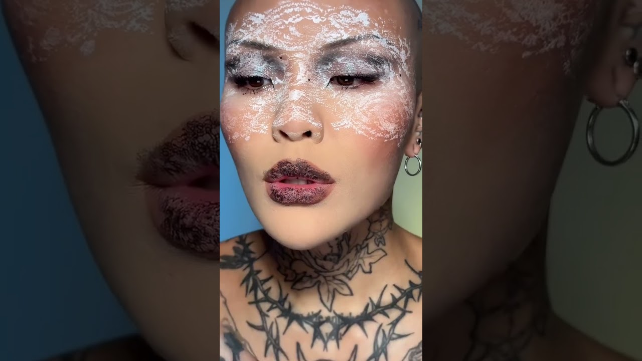 Using lace... to apply makeup?