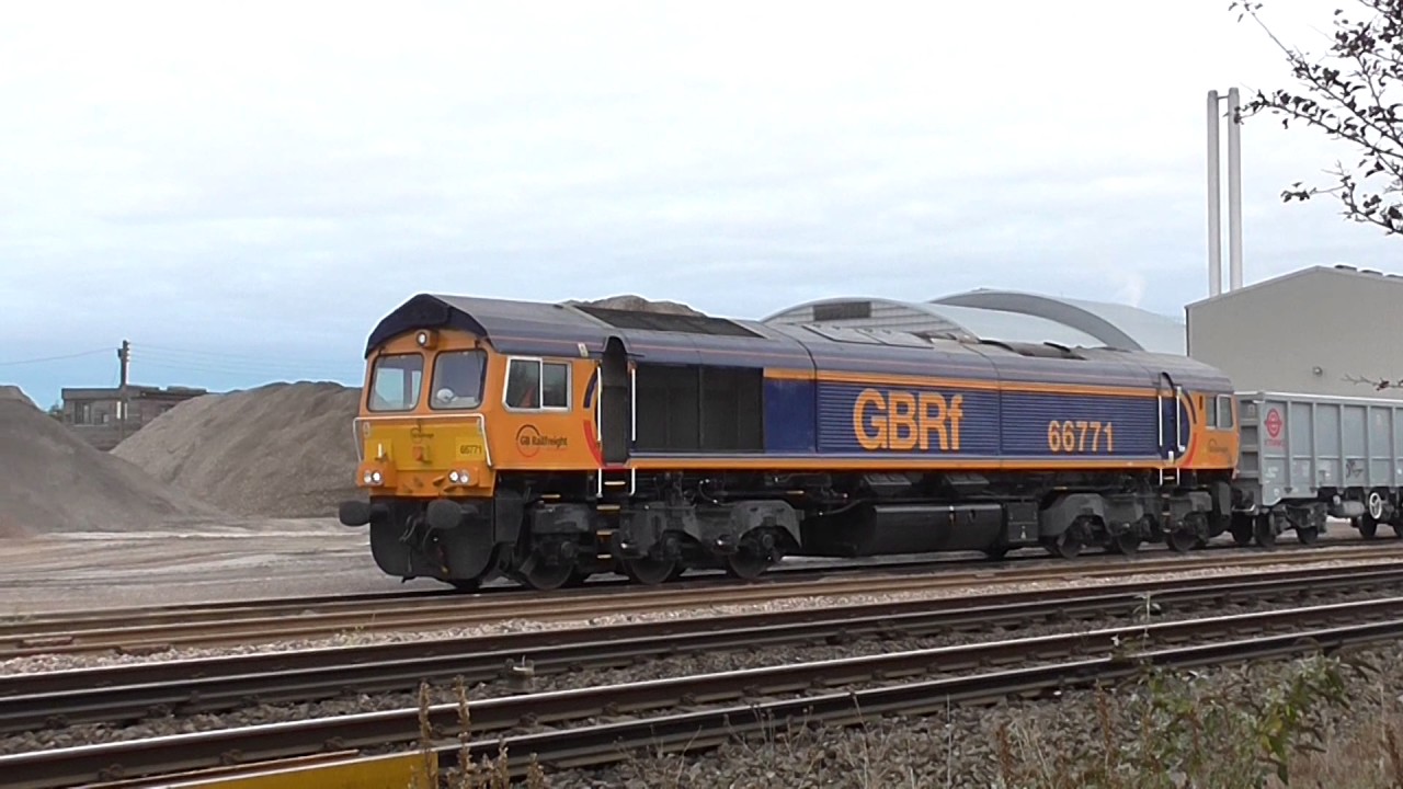 GB Railfreight 66771 Shunts New JNA Wagons At Newhaven Day Aggregates - 04/11/16