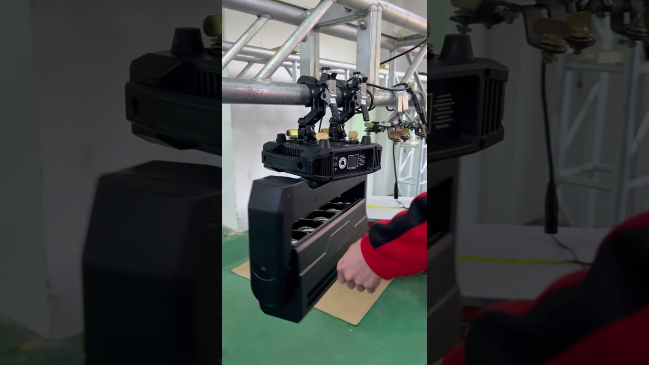 Insane Pixel Power 💥  5x 60W RGBW Zoom + Strobe Moving Head Light in Action!