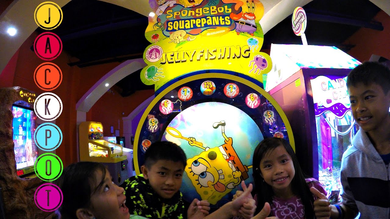 JACKPOT! Arcade Spongebob Squarepants Jellyfishing Game 6 Player Challenge