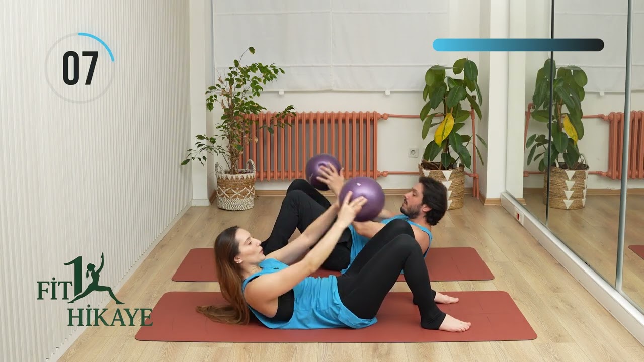 Karın İçin En Zorlayıcı Pilates Topu Hareketleri