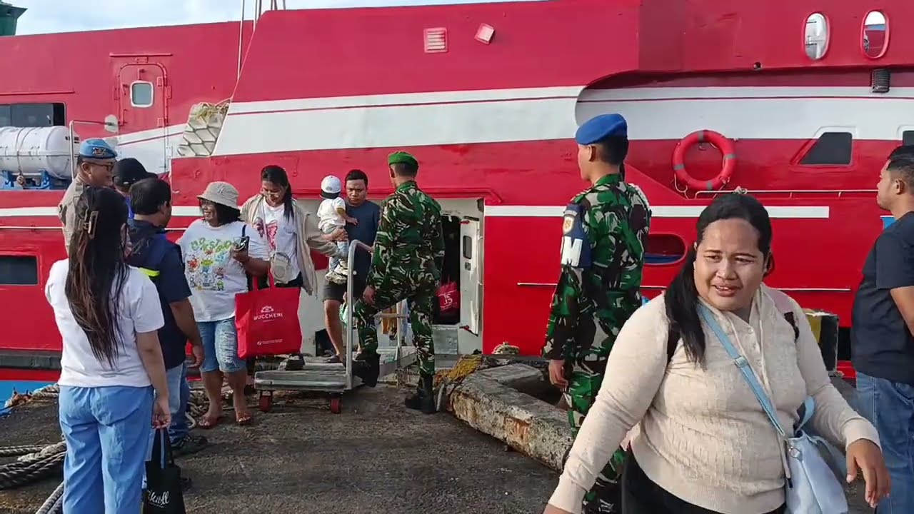 pelabuhan manado 04 april 2025