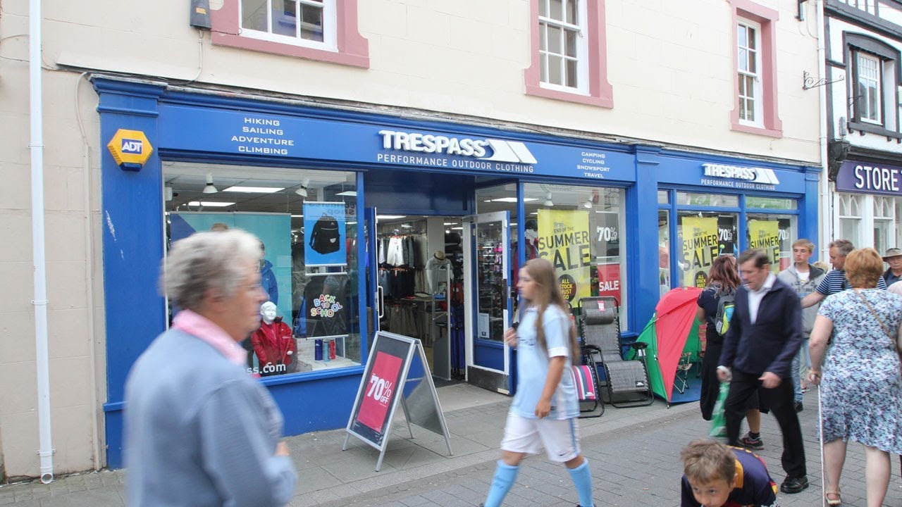 Town Centre Retail Investment 24 Bridge Street | Haverfordwest | Pembrokeshire | SA61 2AD